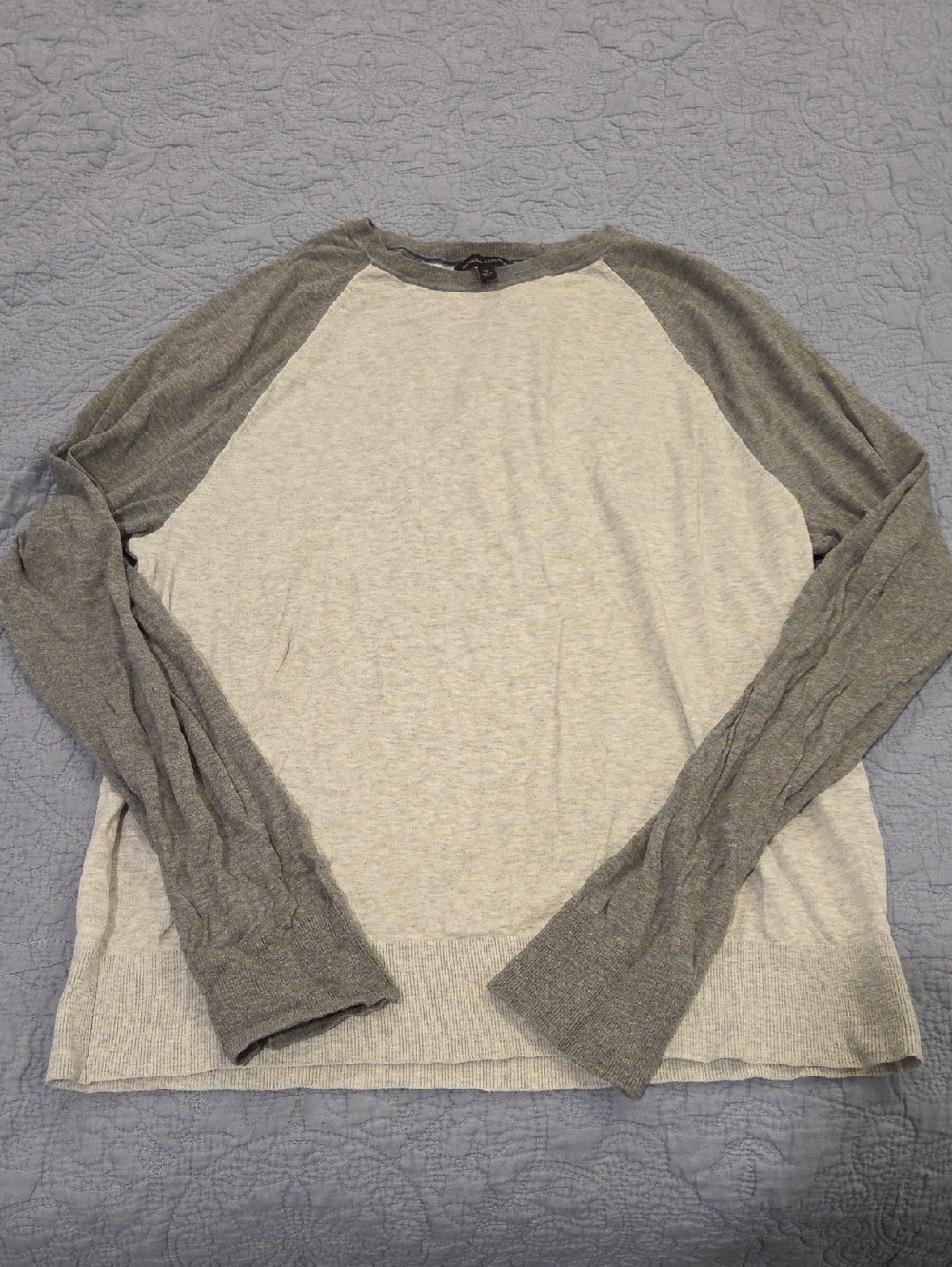 Banana Republic Two-Tone Gray Crewneck Sweater Size XL!